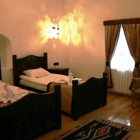 Hotel Kursunluhan 4*